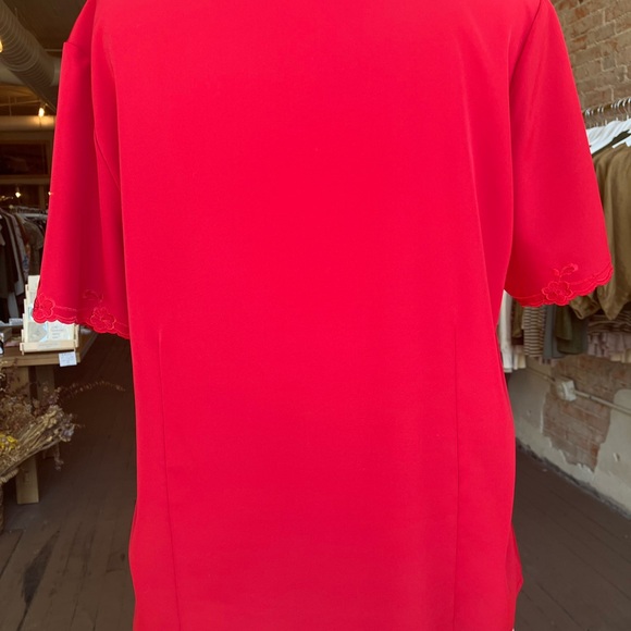 Joanna Red Button Down Short Sleeve Top Size Large - Picture 2 of 4